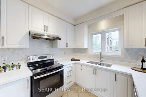 3047 Janice Dr, Oakville, ON L6M 0S6