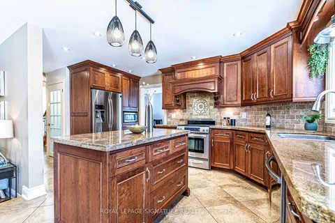 14 Hutton Cres, Caledon, ON L7C 1B1