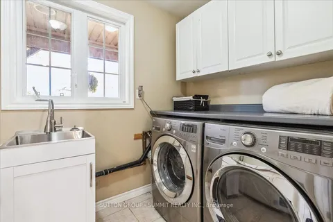 5129 Mount Nemo Cres, Burlington, ON L7M 0T7