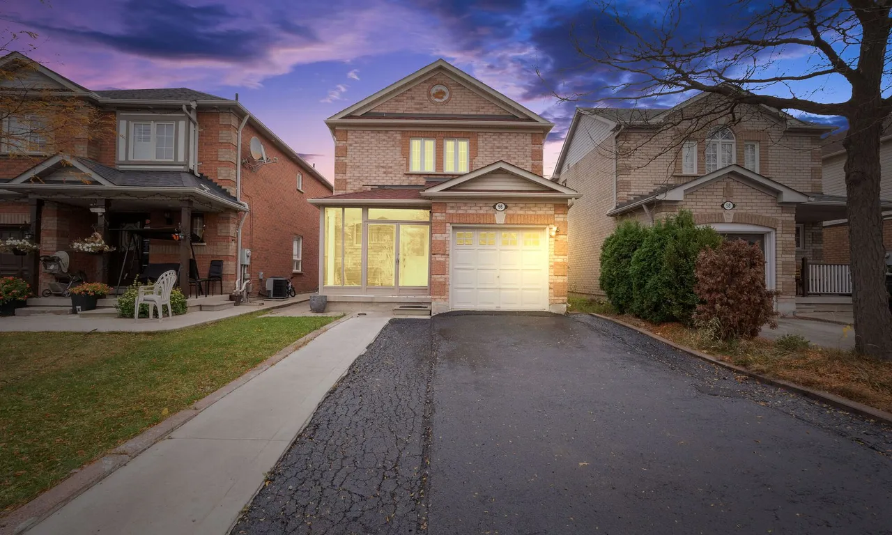 56 Woodhaven Dr, Brampton, ON L7A 1Y4
