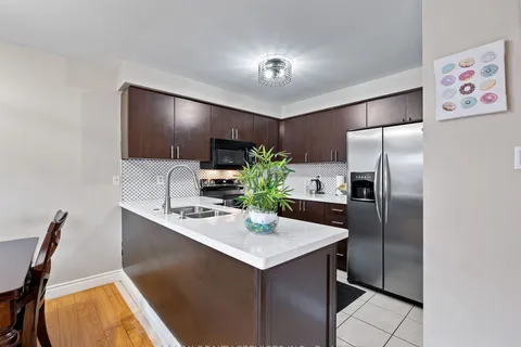 56 Woodhaven Dr, Brampton, ON L7A 1Y4