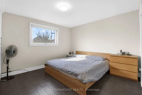 3250 Weston Rd, Toronto, ON M9M 2T7