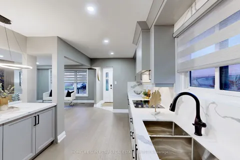 7537 Lully Crt, Mississauga, ON L4T 2P2