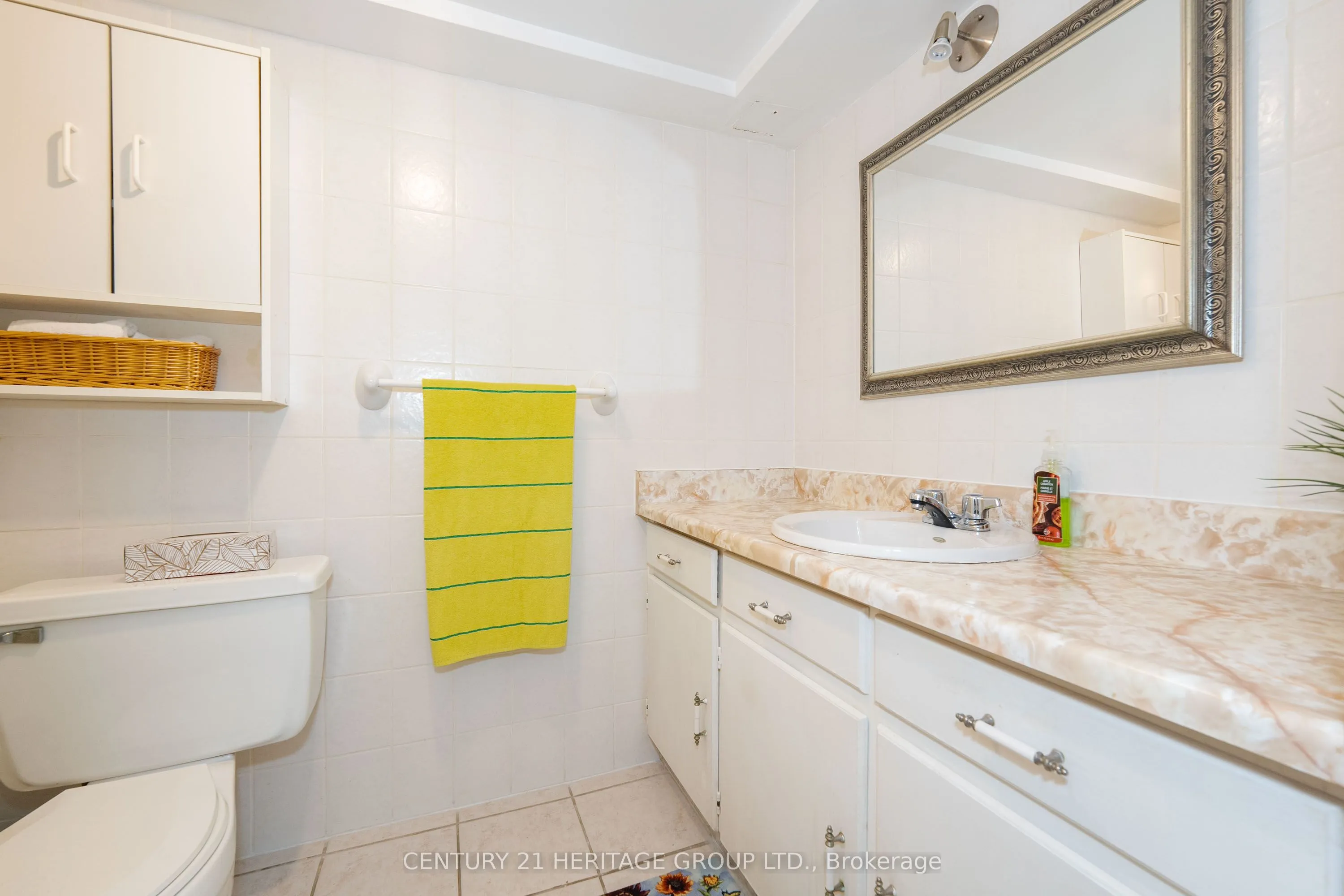 125 Anthony Road, Toronto, ON M3K 1B7
