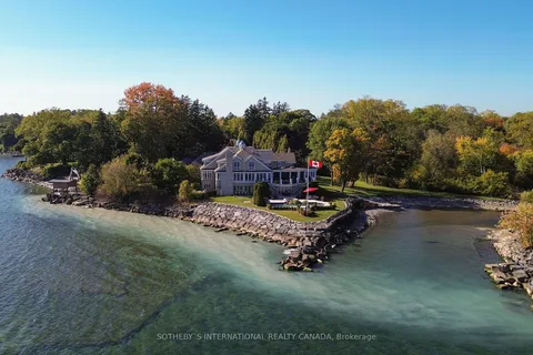 88 Wolfdale Ave, Oakville, ON L6L 4R8