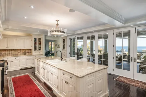 88 Wolfdale Ave, Oakville, ON L6L 4R8