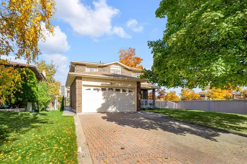 281 Chalfield Lane, Mississauga, ON L4Z 1L1