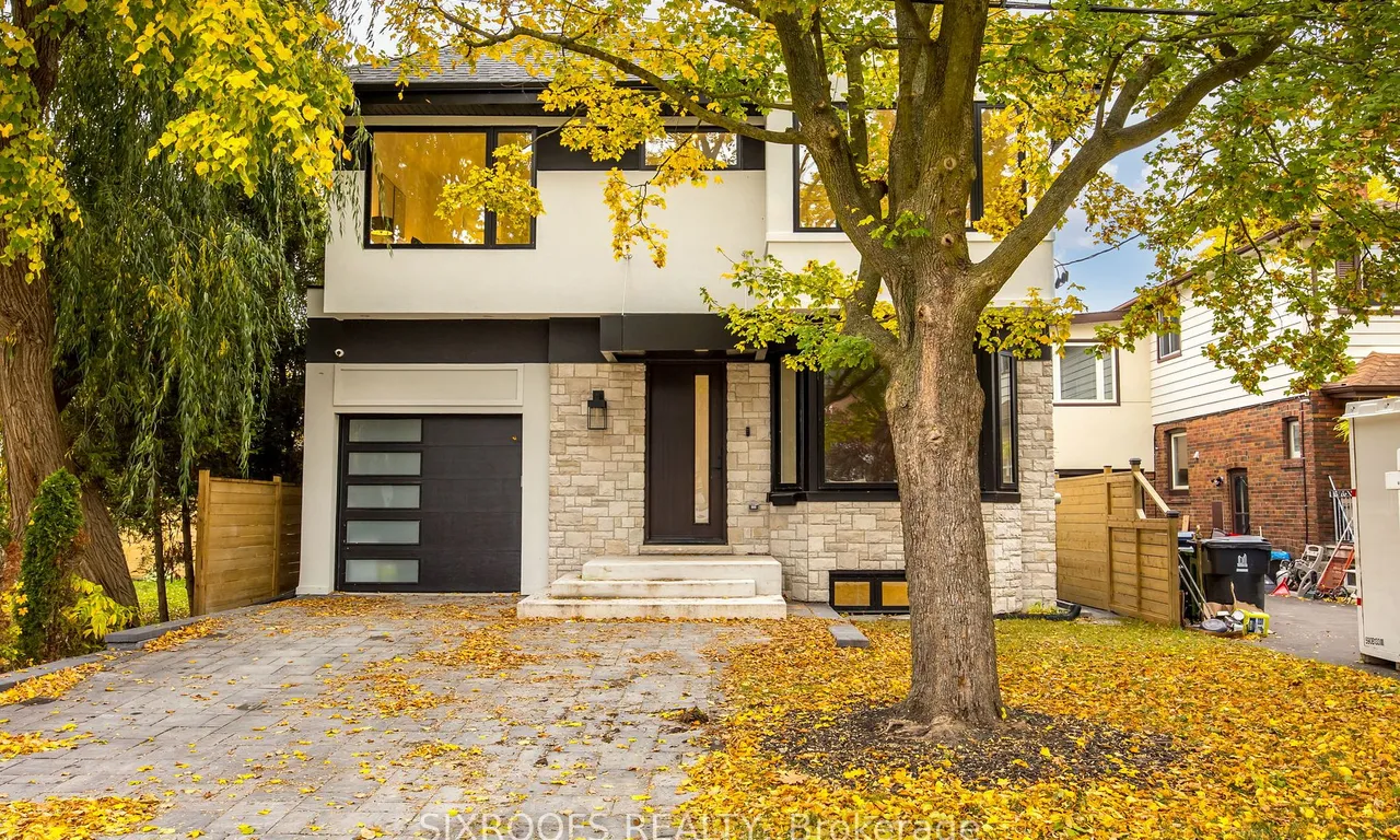 35 Emerald Cres, Toronto, ON M8V 2B3