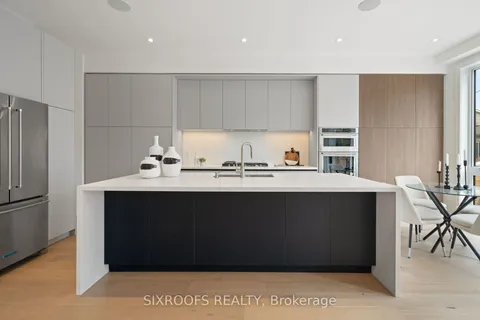 35 Emerald Cres, Toronto, ON M8V 2B3