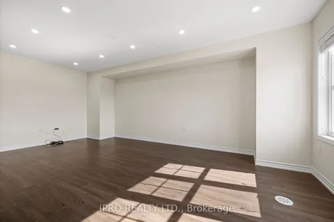 585 Laking Terr, Milton, ON L9T 9J2