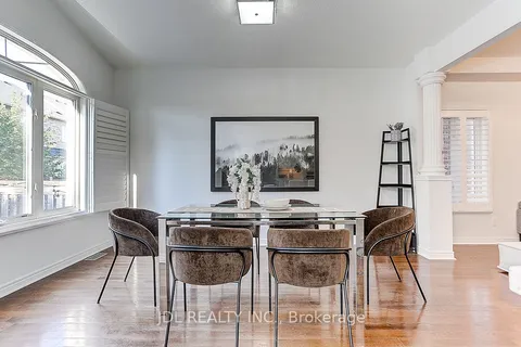 3481 Bala Dr, Mississauga, ON L5M 0G5