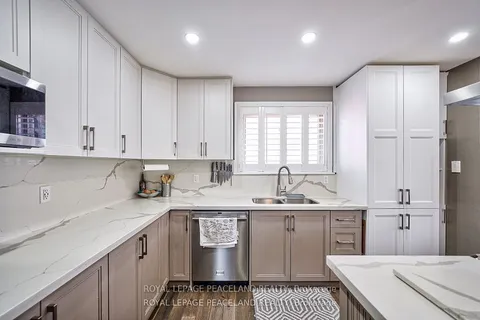 5 Elrose Rd, Brampton, ON L6T 2C1