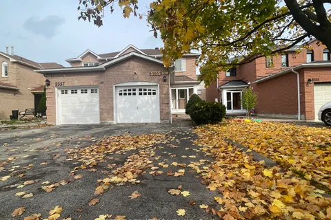 5335 Bullrush Dr, Mississauga, ON L5V 1Z2