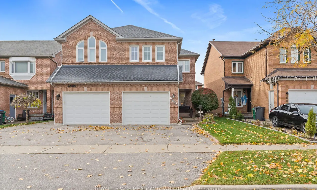6903 Bansbridge Cres, Mississauga, ON L5N 6T1
