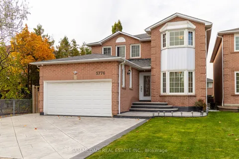 5776 Invergordon Lane, Mississauga, ON L5M 4T8