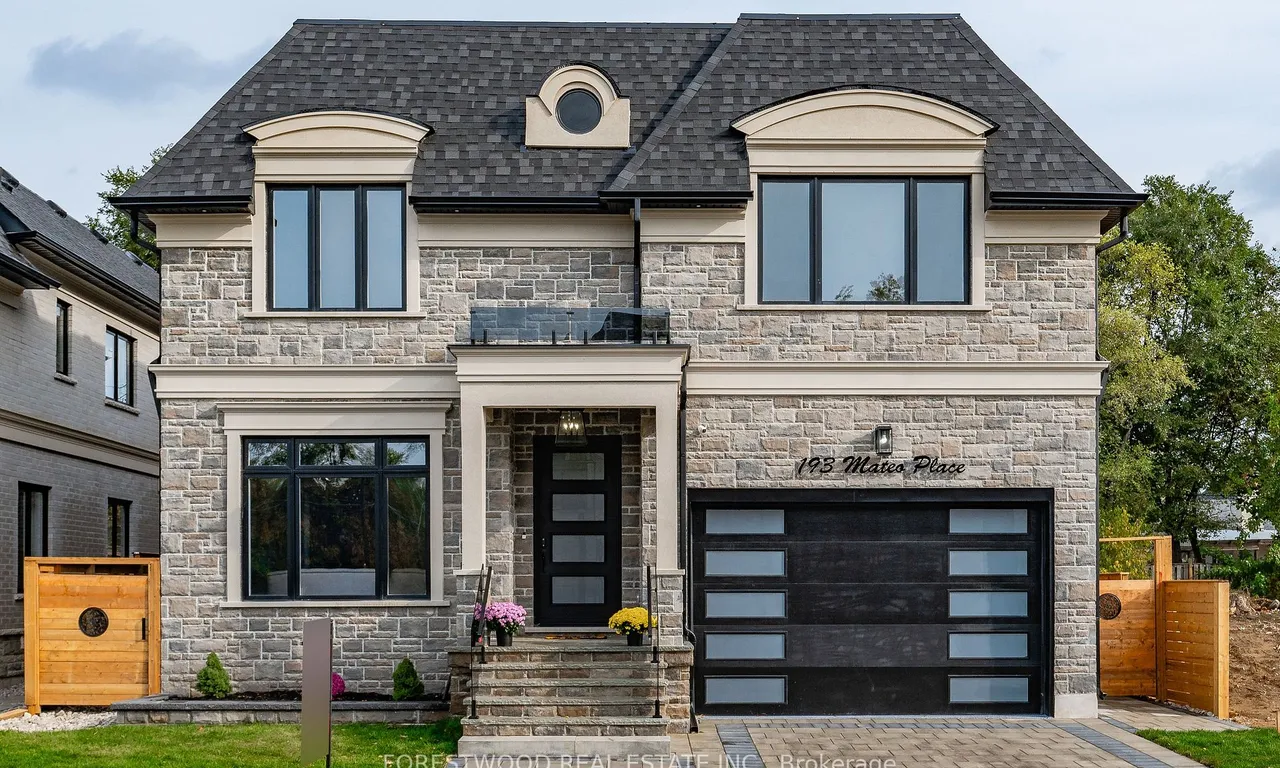 193 Mateo Pl, Mississauga, ON L5A 2K4