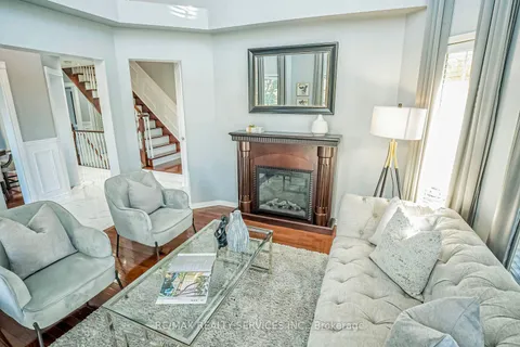 20 Piper St, Brampton, ON L7A 3H6