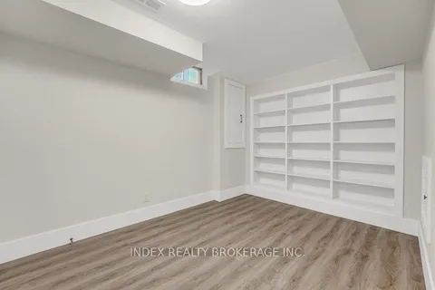 142 Ural Circ, Brampton, ON L6R 1H1