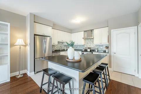 10 Birchfield Cres, Caledon, ON L7C 3P6