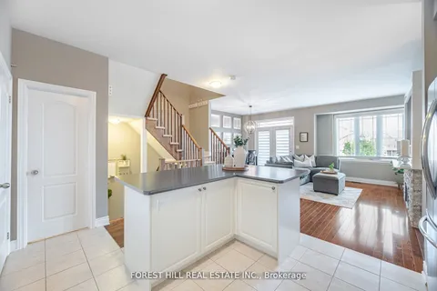 10 Birchfield Cres, Caledon, ON L7C 3P6