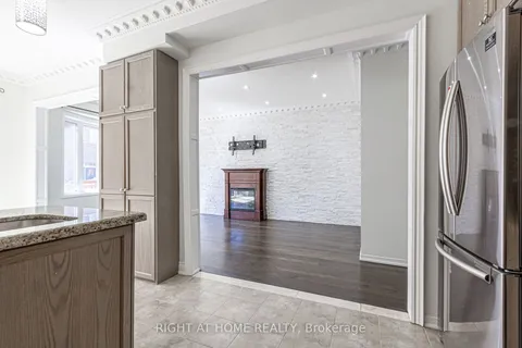 3078 Janice Dr, Oakville, ON L6M 0S7