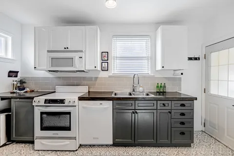 50 Exmoor Dr, Toronto, ON M9W 1R5