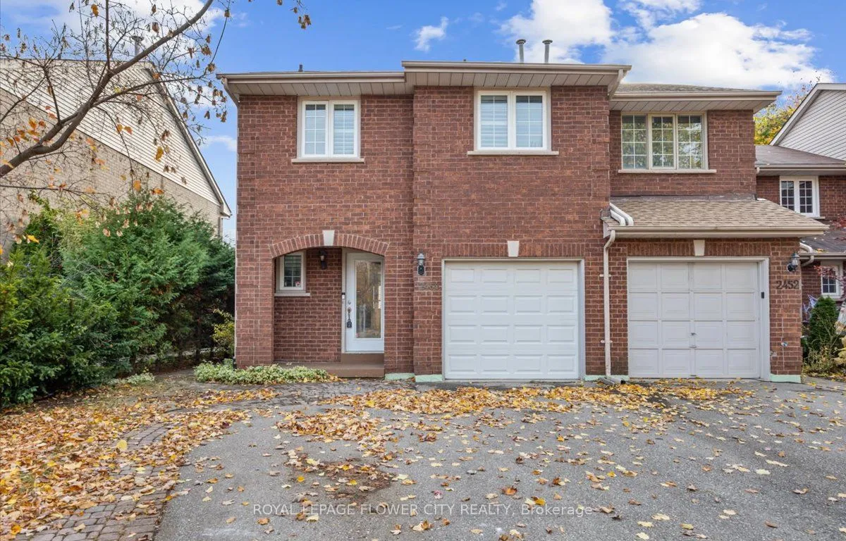 2450 New Wood Dr, Oakville, ON L6H 5Y3