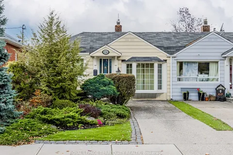 104 Third St, Toronto, ON M8V 2X9