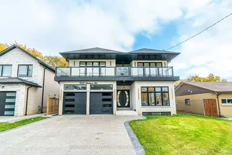 7655 Redstone Rd, Mississauga, ON L4T 2B7