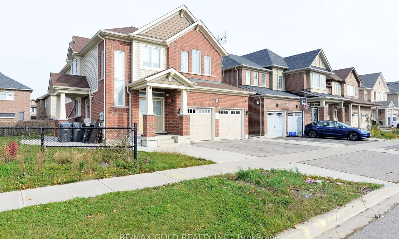 25 Aldersgate Dr, Brampton, ON L7A 0B5