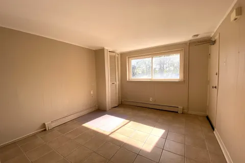 97 Queen Street, Fort Erie, ON L2A 1T9