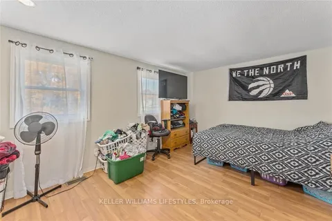 112 EUPHEMIA St, Sarnia, ON N7T 6A1