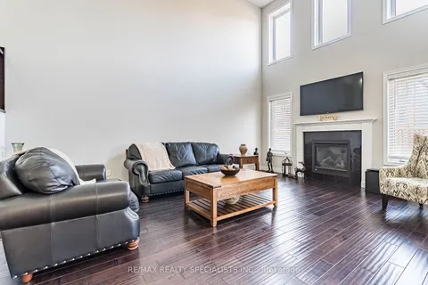 80 Taylor Dr, East Luther Grand Valley, ON L9W 6P2