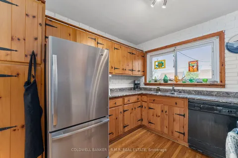 37 Pottinger St, Kawartha Lakes, ON K9V 3X6