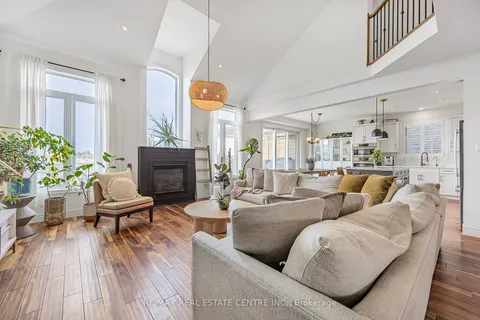 33 Stuckey Lane, East Luther Grand Valley, ON L9W 6W5