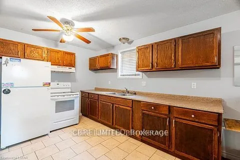 175 Colborne St, London, ON N6B 2S3