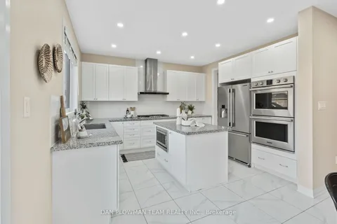 51 Horizon Ave, Cavan Monaghan, ON L0A 1G0