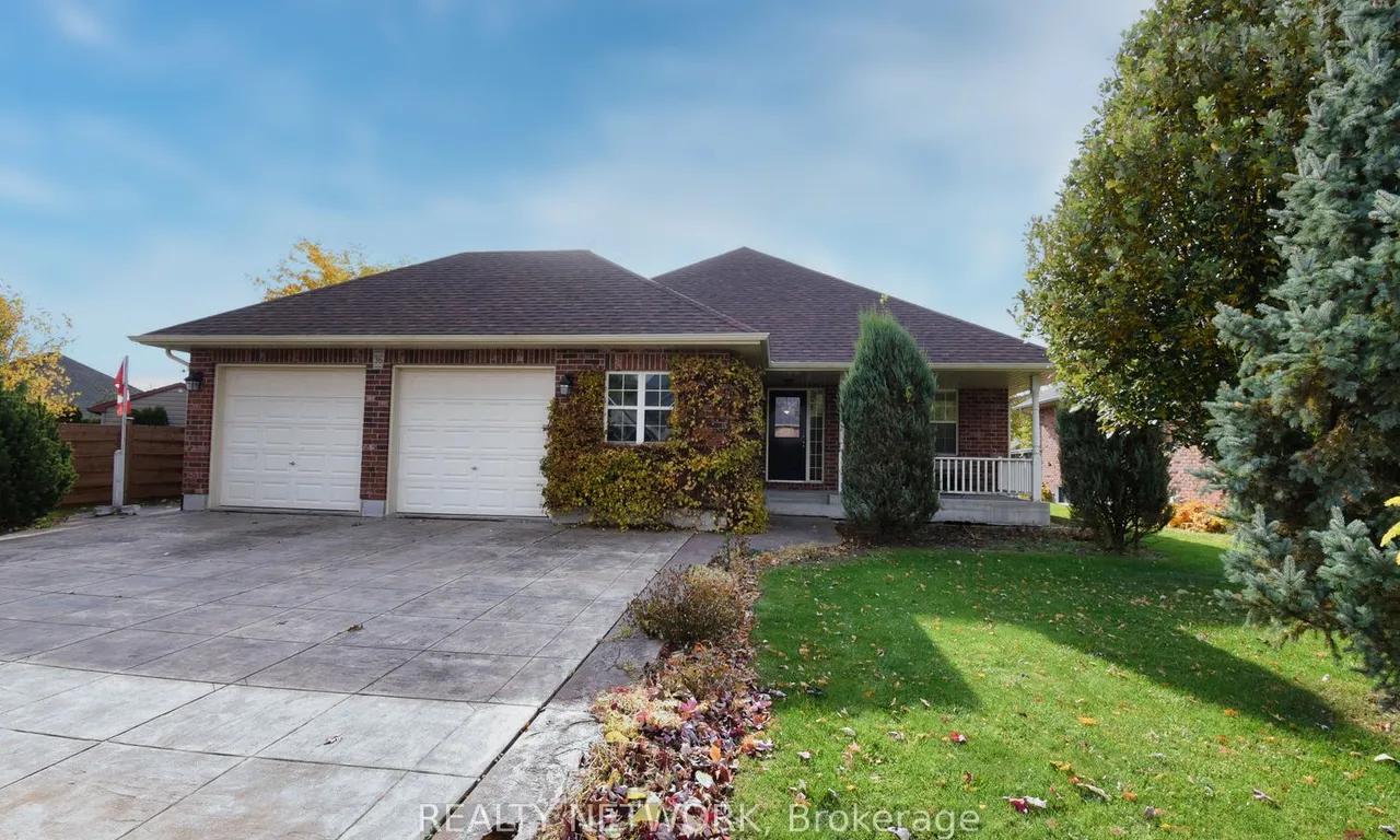 36 Golden Meadow Dr, Norfolk, ON N0A 1N3