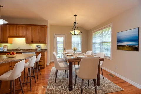 36 Golden Meadow Dr, Norfolk, ON N0A 1N3