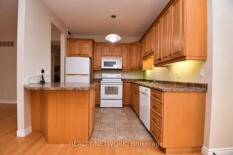 36 Golden Meadow Dr, Norfolk, ON N0A 1N3