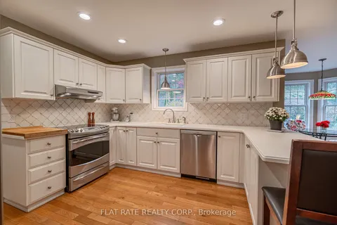 14 Forest Glen Rd, Hamilton Township, ON K9A 4J9