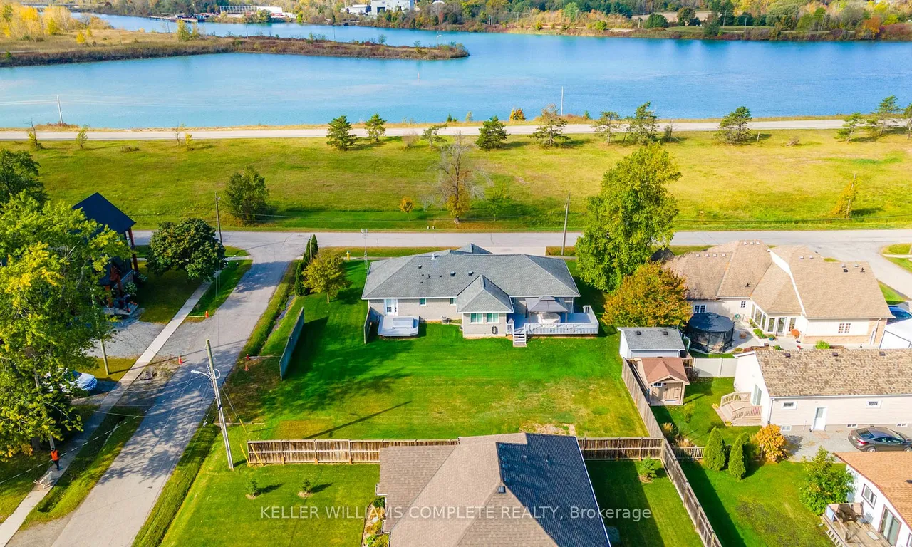 24 South Main St, Thorold, ON L0S 1K0