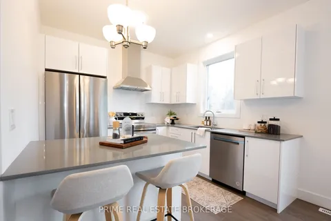 205 Eagle St, North Middlesex, ON N0M 2K0