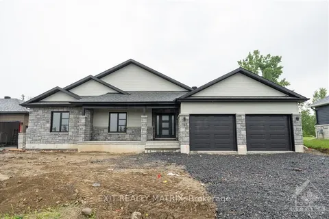 5 WHITETAIL Ave, South Stormont, ON K0C 1P0