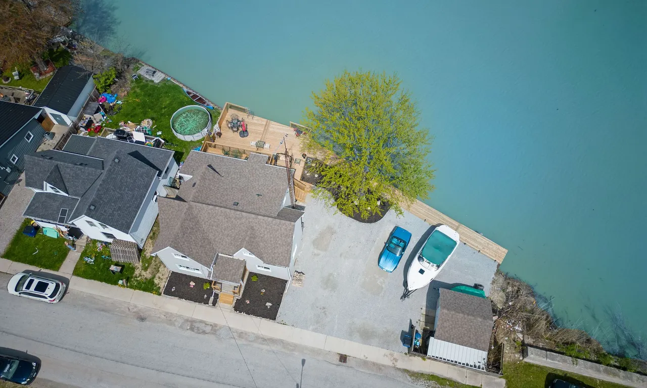 310 Emily St, Chatham-Kent, ON N8A 4K3