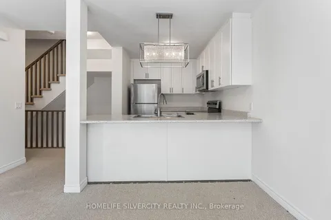 77 Diana Ave, Brantford, ON N3T 0R6