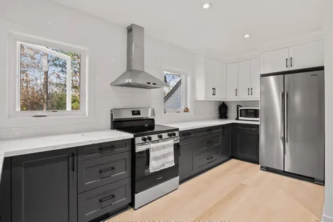 1194 Bertie St, Fort Erie, ON L2A 5S3