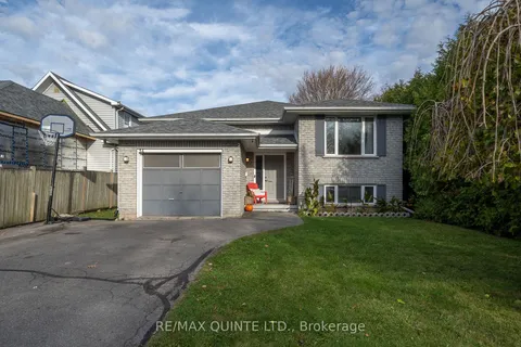 14 Auburn St, Belleville, ON K8P 2N2