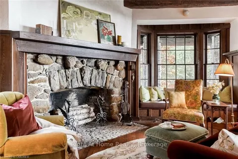 683 POINT ABINO RD S Rd, Fort Erie, ON L0S 1N0