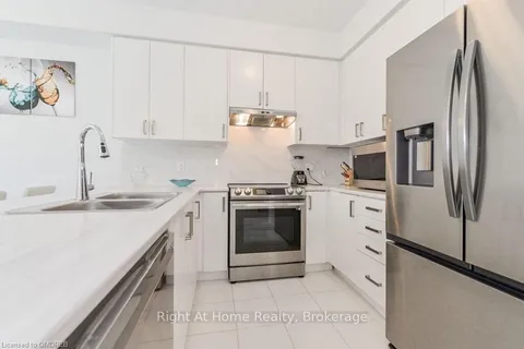 48 EDMINSTON Dr, Centre Wellington, ON N1M 0J1